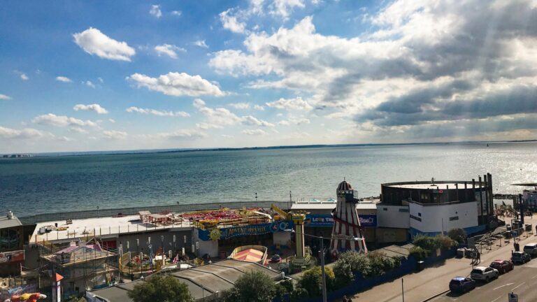 photo of Southend beach in the sunshine