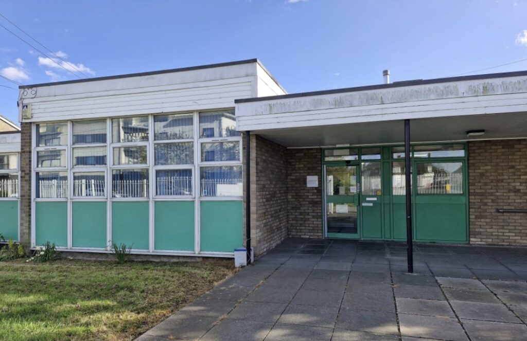 Tilbury clinic entrance, paved entrance with porch